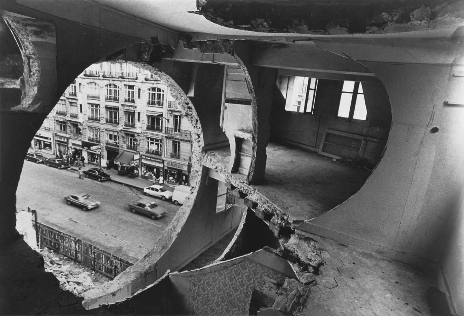 conical intersect, gordon matta clark,