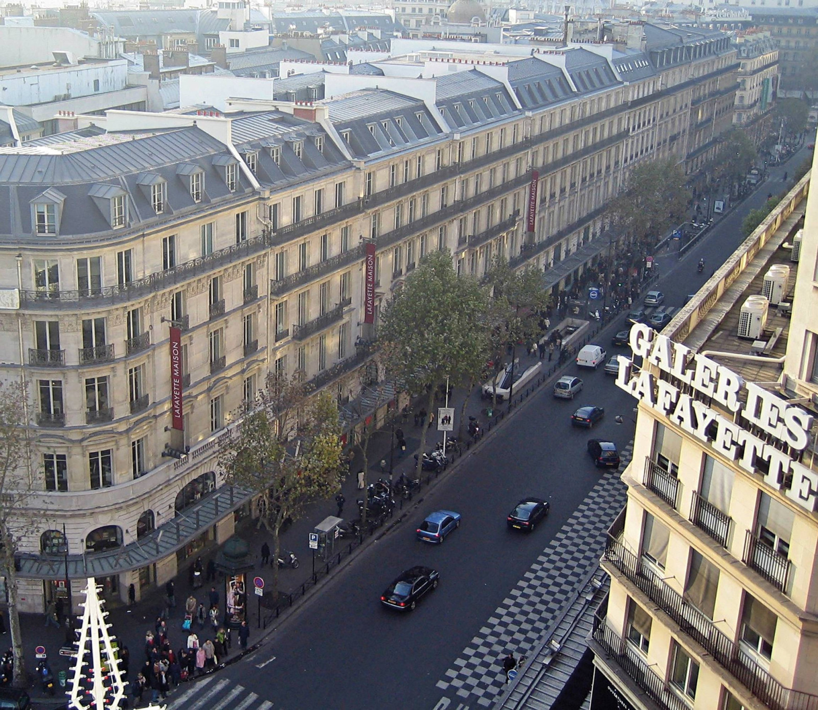 Haussmann Bulvarı, Paris