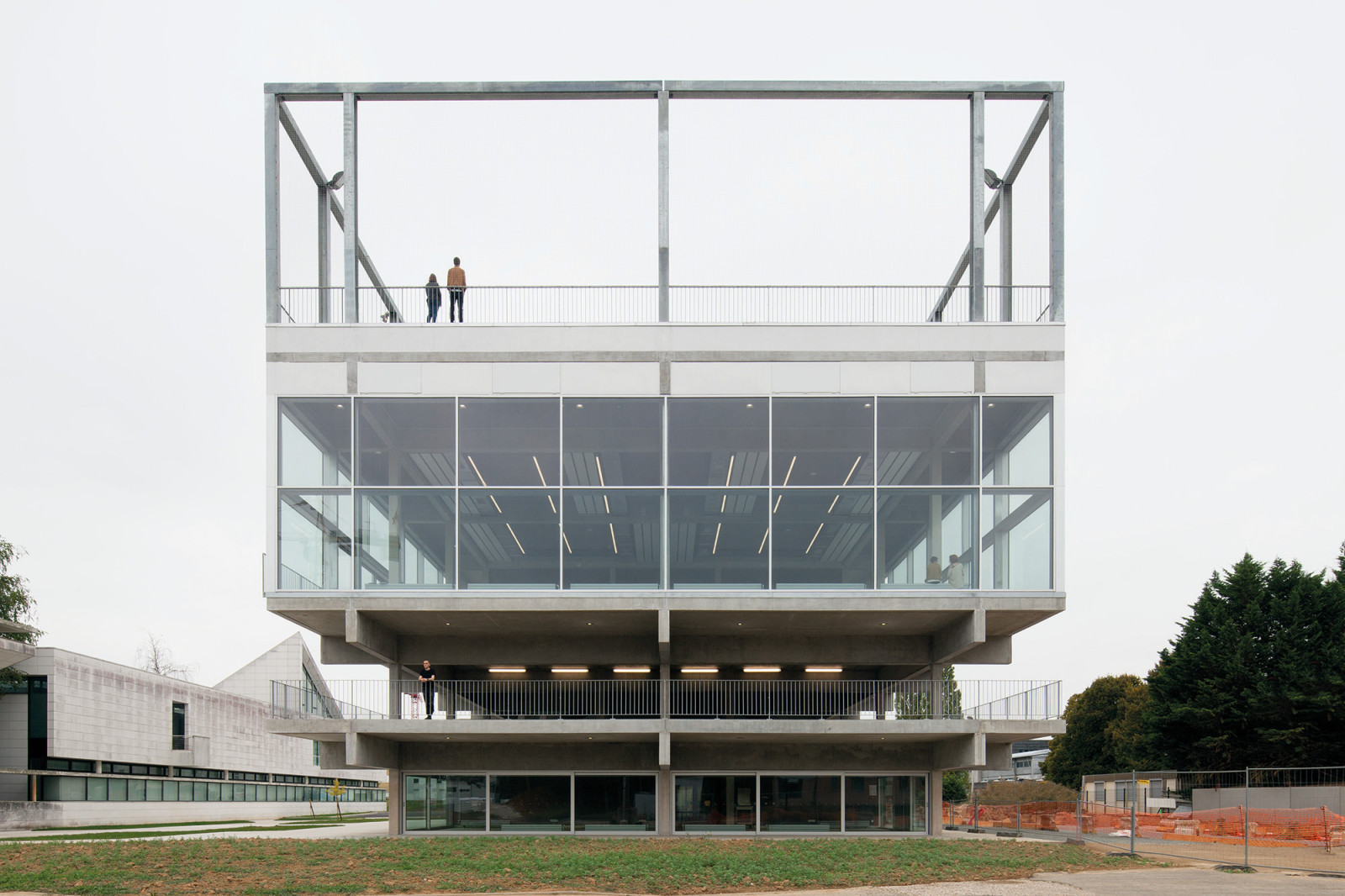  Saclay Üniversitesi Sosyal Merkezi, Kamusal Yoğunlaştırıcı, Muoto, Fransa